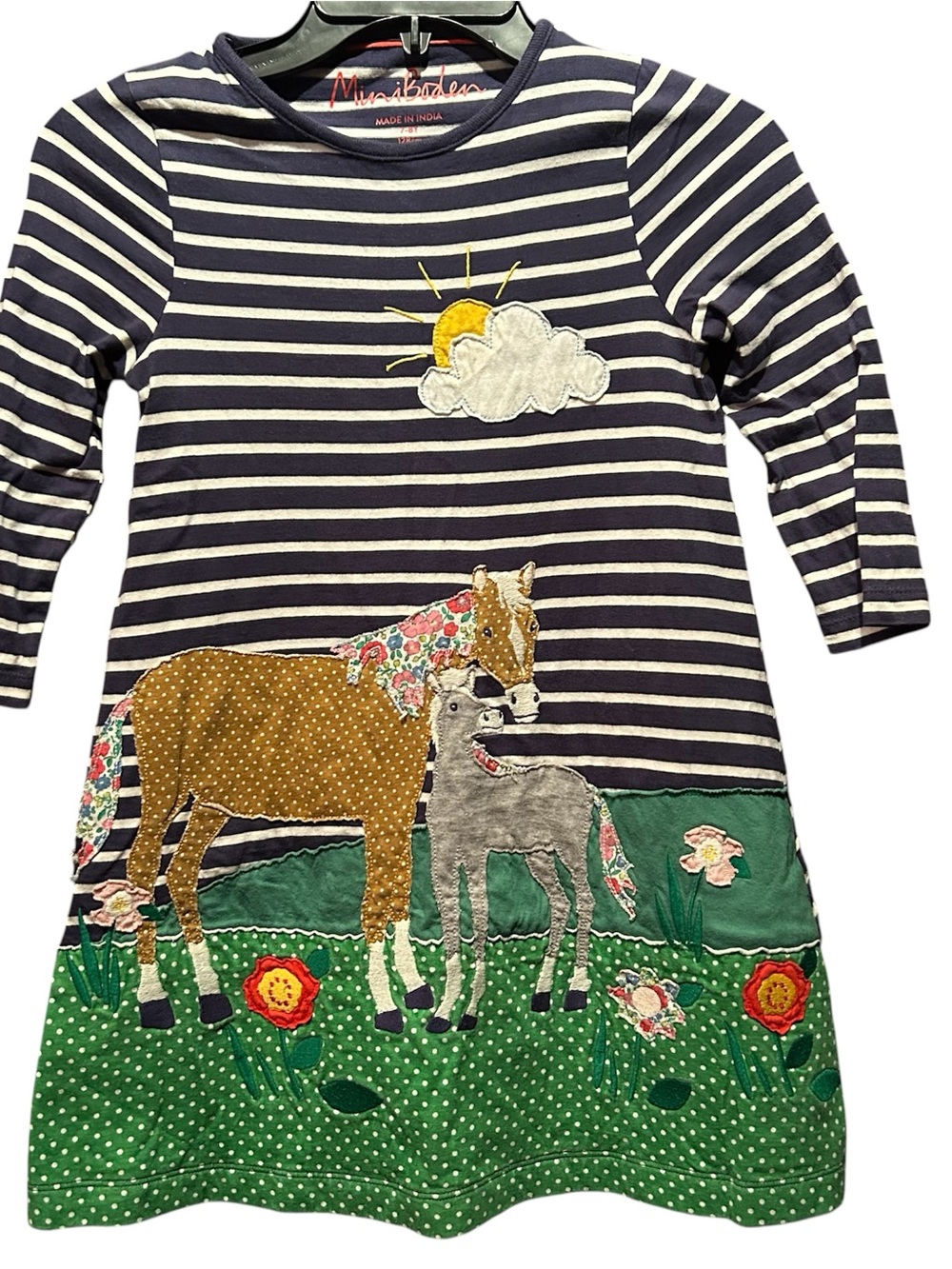 Mini Boden size 7-8 horse appliqué navy stripe dress

#kiddoscloset #miniboden